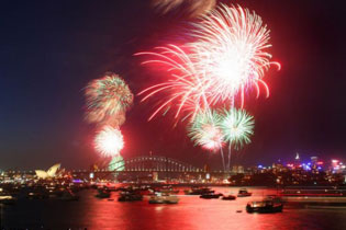 [fireworks in Sidney - (c) inhabitat.com]